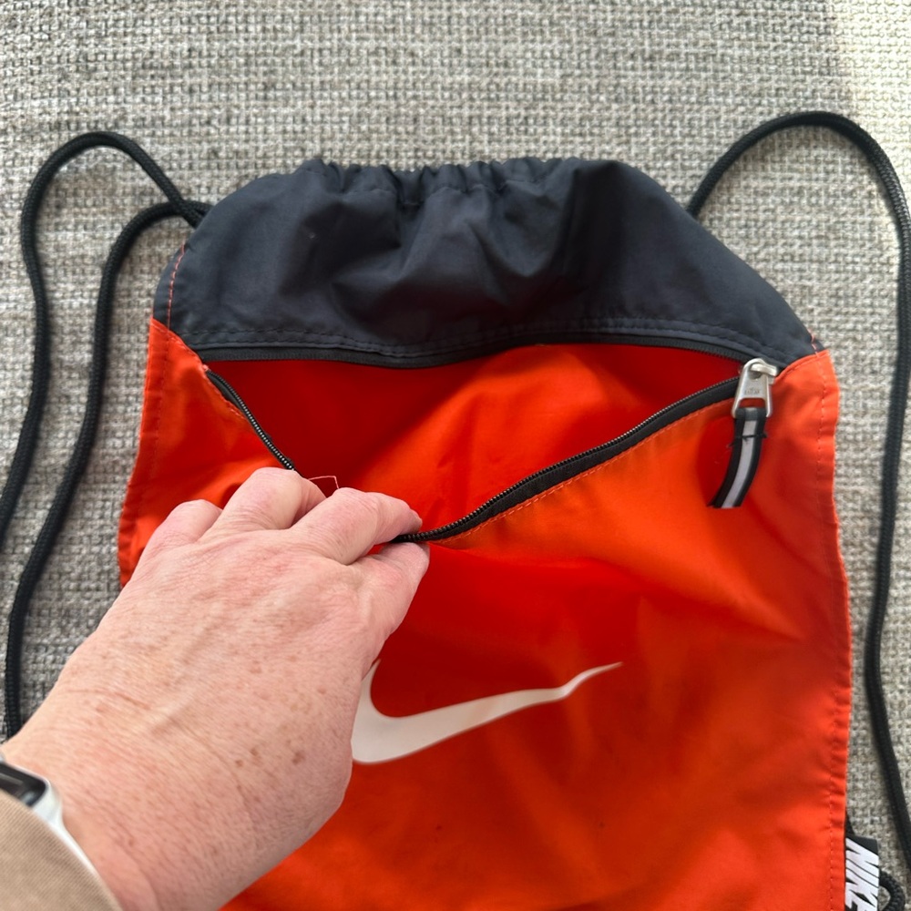 Nike Black And Red Drawstring Backpack - image 2